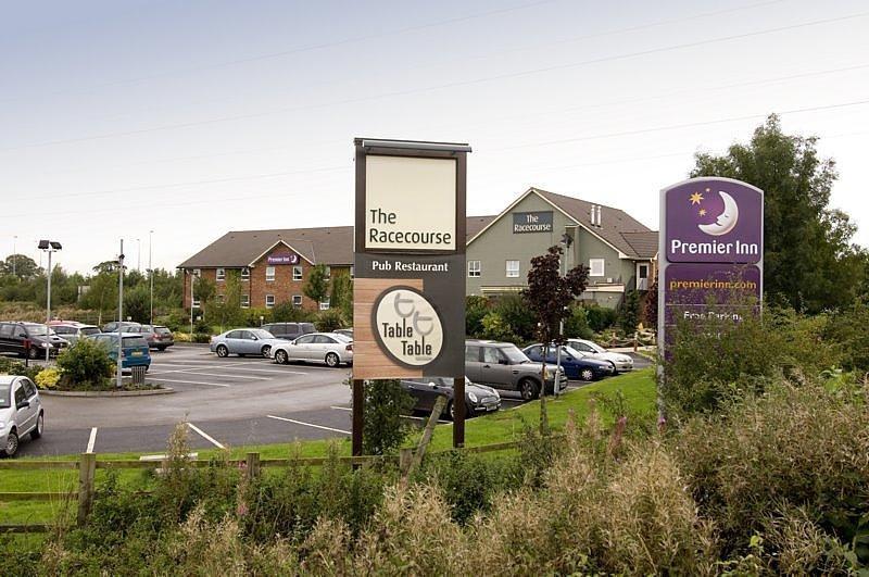 Premier Inn 尤托克西特 外观 照片